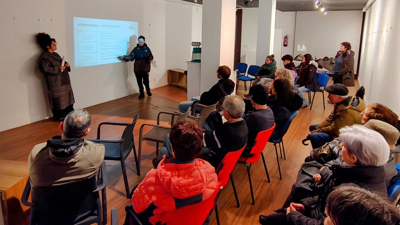 END plataforma formalki eratzeko batzarra egin dute