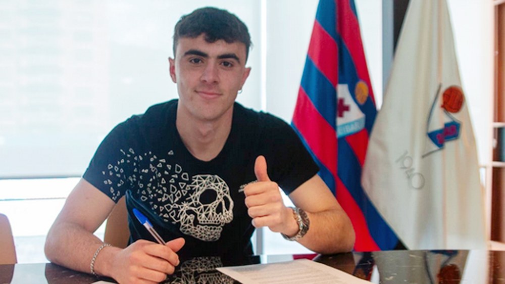 Endika Mateosek 2027ra arte luzatu du kontratua SD Eibar-ekin