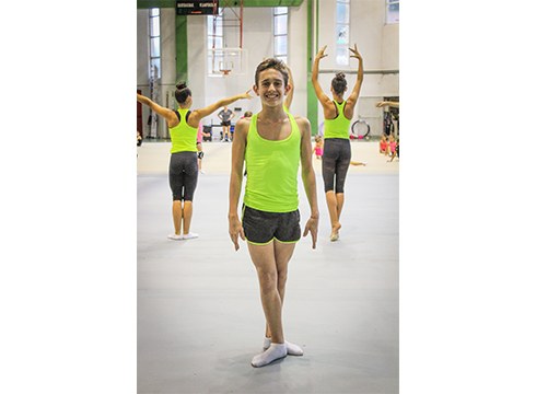 Eneko Lambea, gimnasta: “Hiru urterekin itzulipurdiak egiten nituen, gimnasia barrenean neraman”