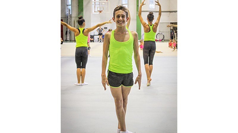 Eneko Lambea, gimnasta: “Hiru urterekin itzulipurdiak egiten nituen, gimnasia barrenean neraman”