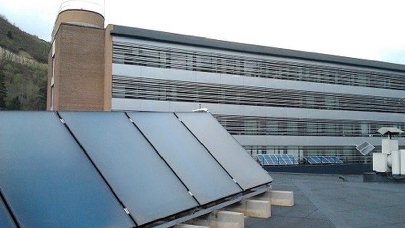 Energia berriztagarriak zuzenean eta modu praktikoan ezagutzeko saioak antolatu dituzte Ingeniaritza Eskolan