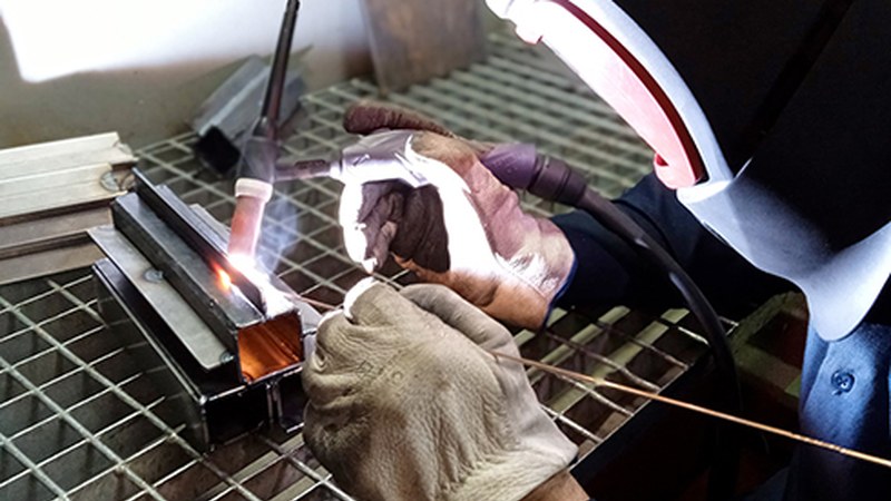 Enplegua sustatzeko prestakuntza-programa berria abiatu dute Udalak eta Armeria Eskola Elkarteak