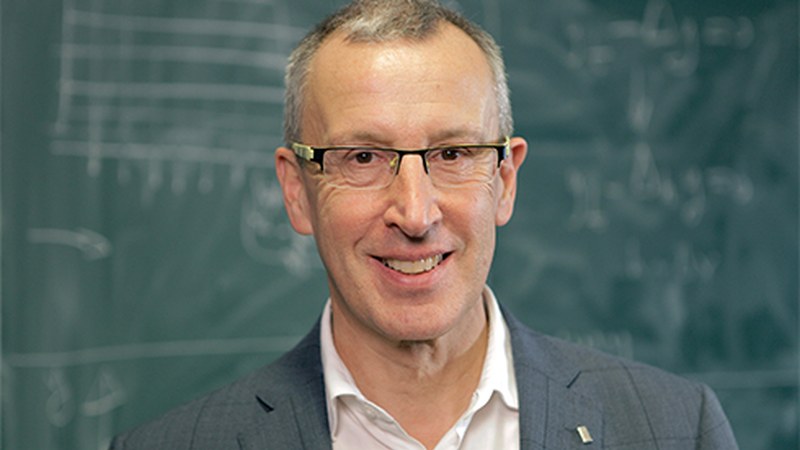 Enrique Zuazua matematikariak Zientziaren Top Talent Saria jaso du