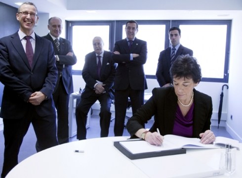 Enrique Zuazuak zuzentzen duen matematika aplikatuen zentrua inauguratu dute Bilbon