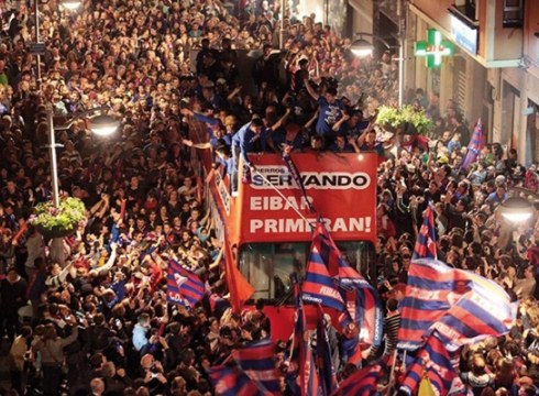 Epaileak Elx Bigarren Mailara jaitsiarazi du