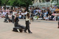 Era guztietako dantzekin ospatu da Dantzaren Nazioarteko Eguna Eibarren