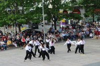 Era guztietako dantzekin ospatu da Dantzaren Nazioarteko Eguna Eibarren