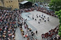 Era guztietako dantzekin ospatu da Dantzaren Nazioarteko Eguna Eibarren