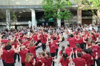 Era guztietako dantzekin ospatu da Dantzaren Nazioarteko Eguna Eibarren