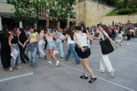 Era guztietako dantzekin ospatu da Dantzaren Nazioarteko Eguna Eibarren