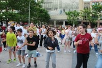 Era guztietako dantzekin ospatu da Dantzaren Nazioarteko Eguna Eibarren