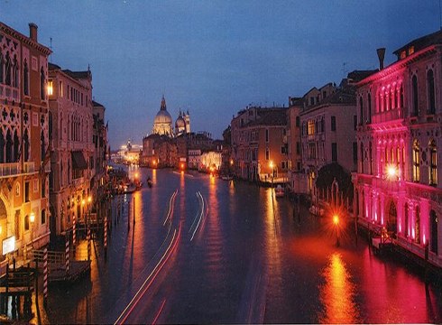 Erakusketa bikoitza zabaldu dute Portalean