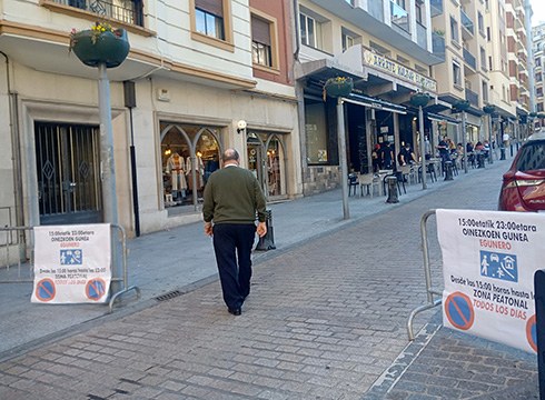 Erdialdeko kaleak peatonalizatuko dituzte bihar goizetik domeka gaueraino