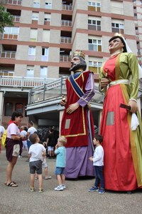 Erraldoi eta buruhandiak umeen gozagarri