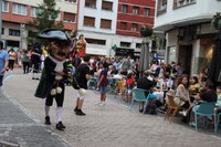 Erraldoi eta buruhandiak umeen gozagarri