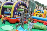 Erraldoi eta buruhandiak umeen gozagarri