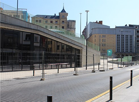 Errebal Bizirik elkarteak merkatuko postuak Errebalera itzultzea eskatu du