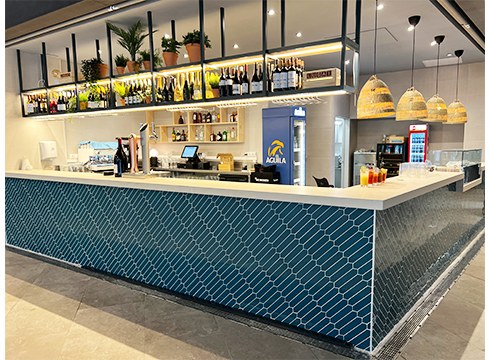 Errebal Plazako taberna gaur arratsaldean zabalduko dute