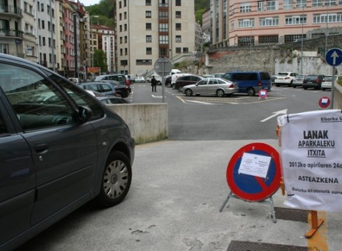 Errebalgo aparkalekua bihar itxita egongo da
