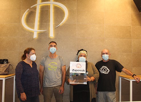 Errefuxiatuei laguntzeko itsulapikoak