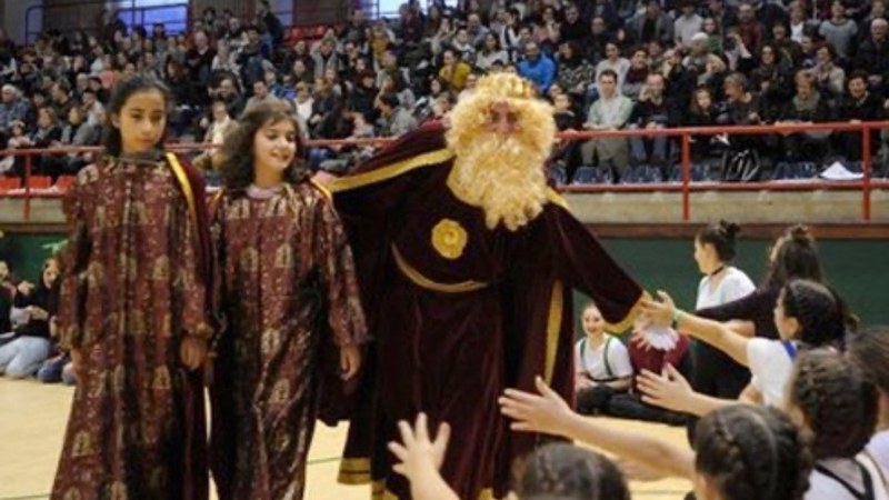 Errege Magoei harrera beroa egingo diete hilaren 5ean