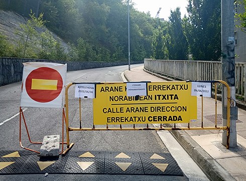 Errekatxuko 1. eta 5. zenbakien arteko sarbidea urtea amaitu arte itxita egongo da