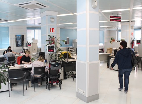 Errenta aitorpena, gure erara: 2023an 100.000 lagun fisikok errenta aitorpena euskaraz egitea da helburua