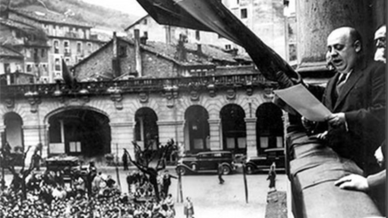 Errepublika aldarrikatzen lehenak izan ziren hiru herrietako alkateak Eibarren bilduko dira bihar