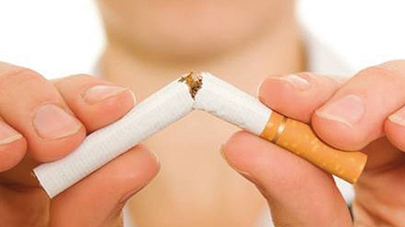 Erretzeari lagatzeko laguntza-taldea antolatu du AECC Gipuzkoak Eibarren