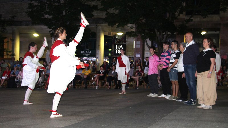 Erromeria, soka-dantza eta berbena