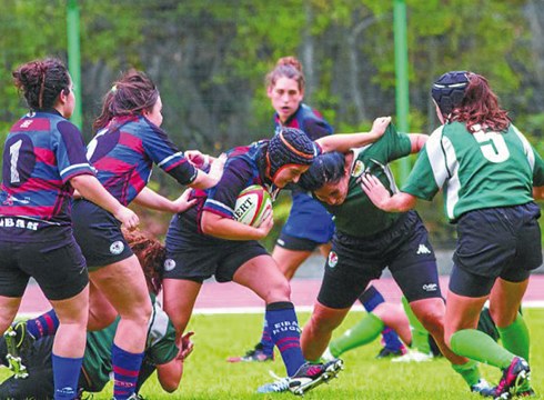 Errugbiko emakumezkoen taldea mailaz igo daiteke domekan