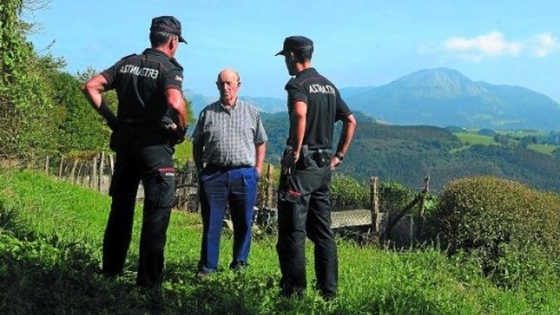 Ertzaintzak landa-patruila abiarazi du Debabarrenean