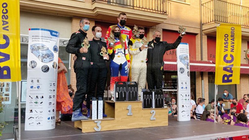 Escuderia Eibarko Narbaiza eta Etxeberria Murtxanteko Rallyaren podiumean