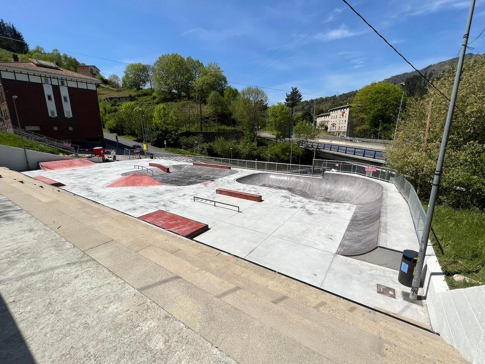 Eskolarteko Skate Zirkuituak Eibarren egingo du azken geldialdia