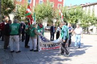 Eskualdeko pentsiodunek nagusien oinarrizko eskubideak bete daitezela eskatu dute manifestazioan