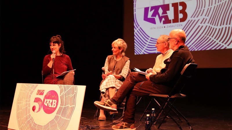 “Eskuz esku. LAB zabaltzen” sindikatuaren historia biltzen duen dokumentala emango dute gaur