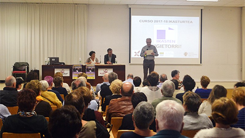 Esperientzia Eskolaren 2017/18 ikasturtea aurkeztu dute gaur