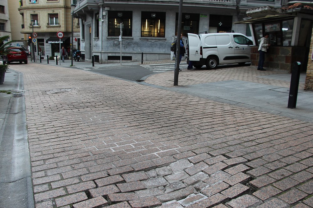 Estaziño kalea trafikoarentzat itxiko dute martitzenetik barixakura, galtzada konpontzeko