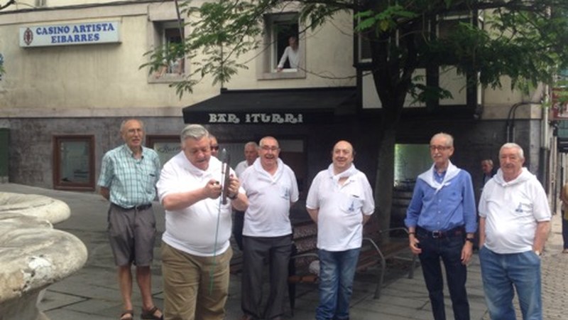 Estaziño kalekoak hasi dira Sanjuanak ospatzen