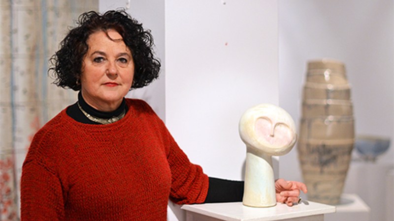 Esther Galarza, artista: “Hartu-eman naturala sentitzen dut zeramikarekin”