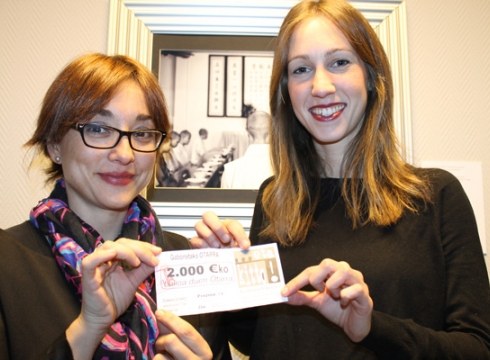 ...eta kitto!-ren otarraren irabazleak jaso du saria