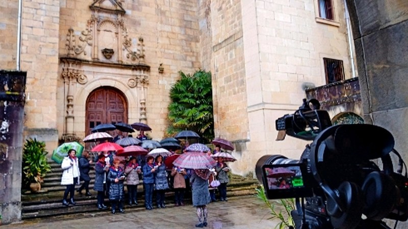 ETB1eko "Gure Kasa" saiorako Eibarren grabatu dutena datorren astelehenean emitituko dute