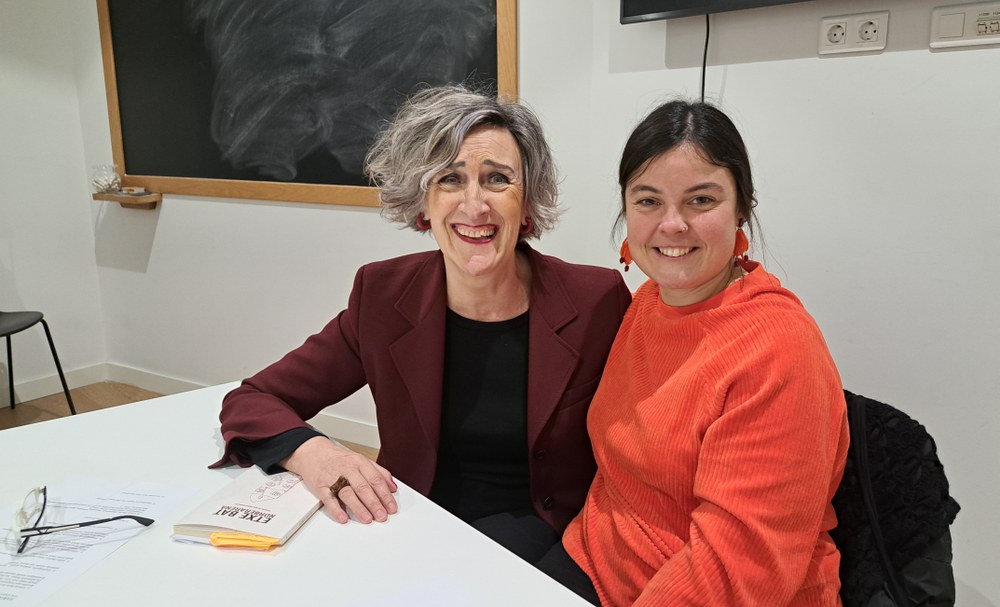 "Etxe bat norberarena" liburuarekin izan da Eibarren Yolanda Arrieta