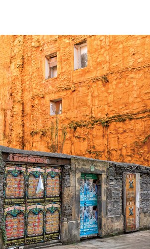 "Etxe zahar baten atzean etxe berria etorriko da" (Pedro Arriola)