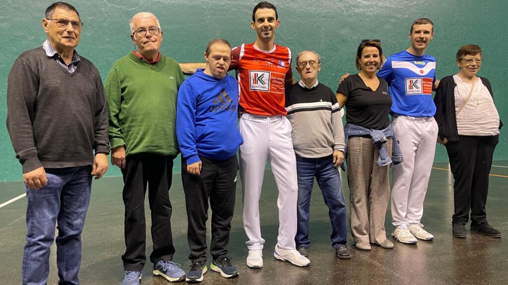 Etzi Altuna-Artola kaiolaren barruko txapelketakoa Astelenan