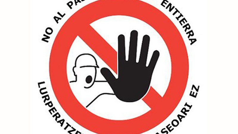 Etzirako bilera deitu dute trenbidearen estalduragatik kaltetutako plataformakoek, 19:00etan Karmelitetan