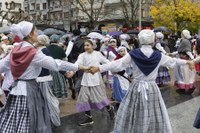 Euri-zaparrada artean ospatu dugu aurten San Andres eguna