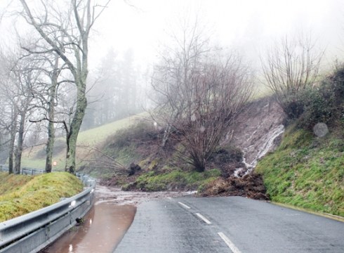 Euriak hainbat arazo eragin ditu asteburuan