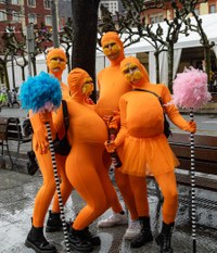 Euriari irri eginez, kolorez blai ospatu genuen Aratoste Zapatua