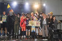 Euriari irri eginez, kolorez blai ospatu genuen Aratoste Zapatua